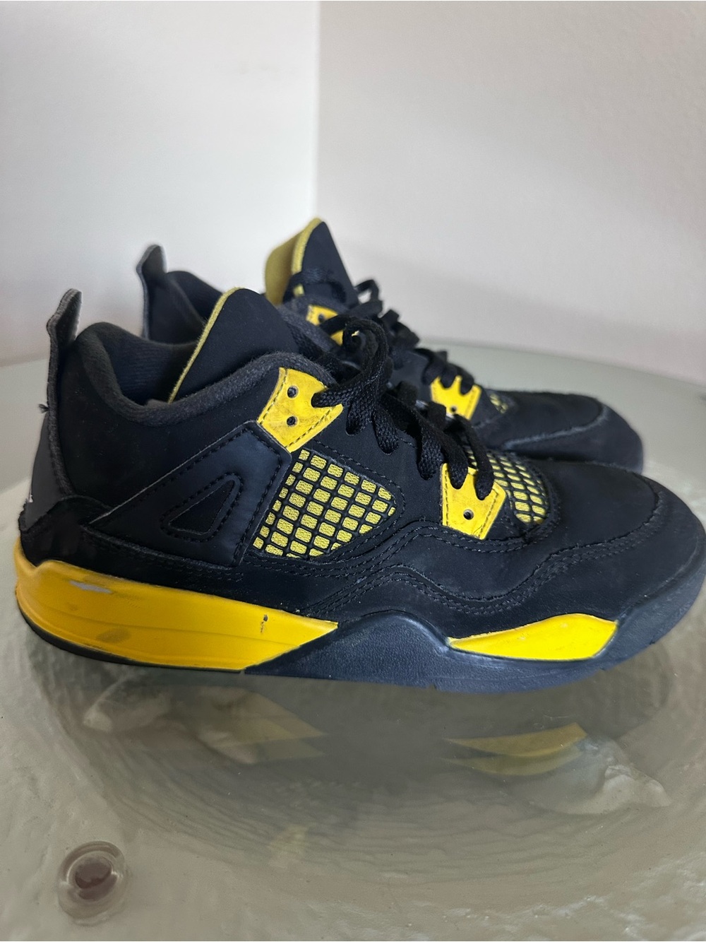 Nike Air Jordan 4 Retro PS Thunder Black Yellow BQ7669-017 Size 1Y Kids